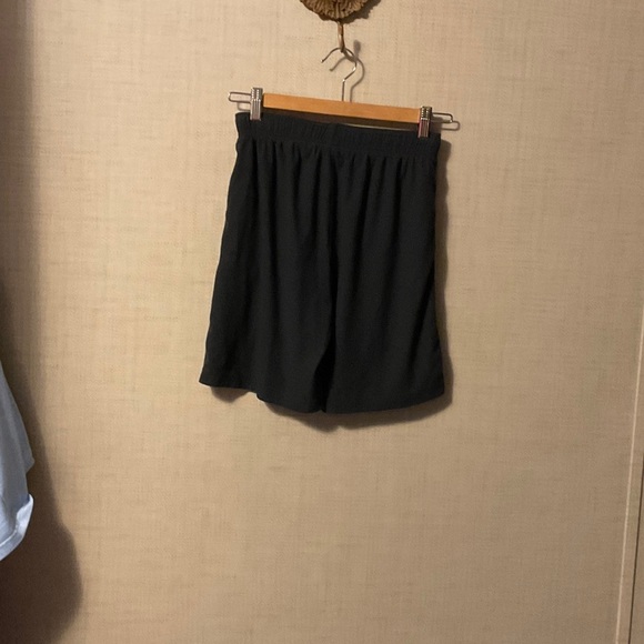 Old Navy Kids Black Shorts - Picture 2 of 4